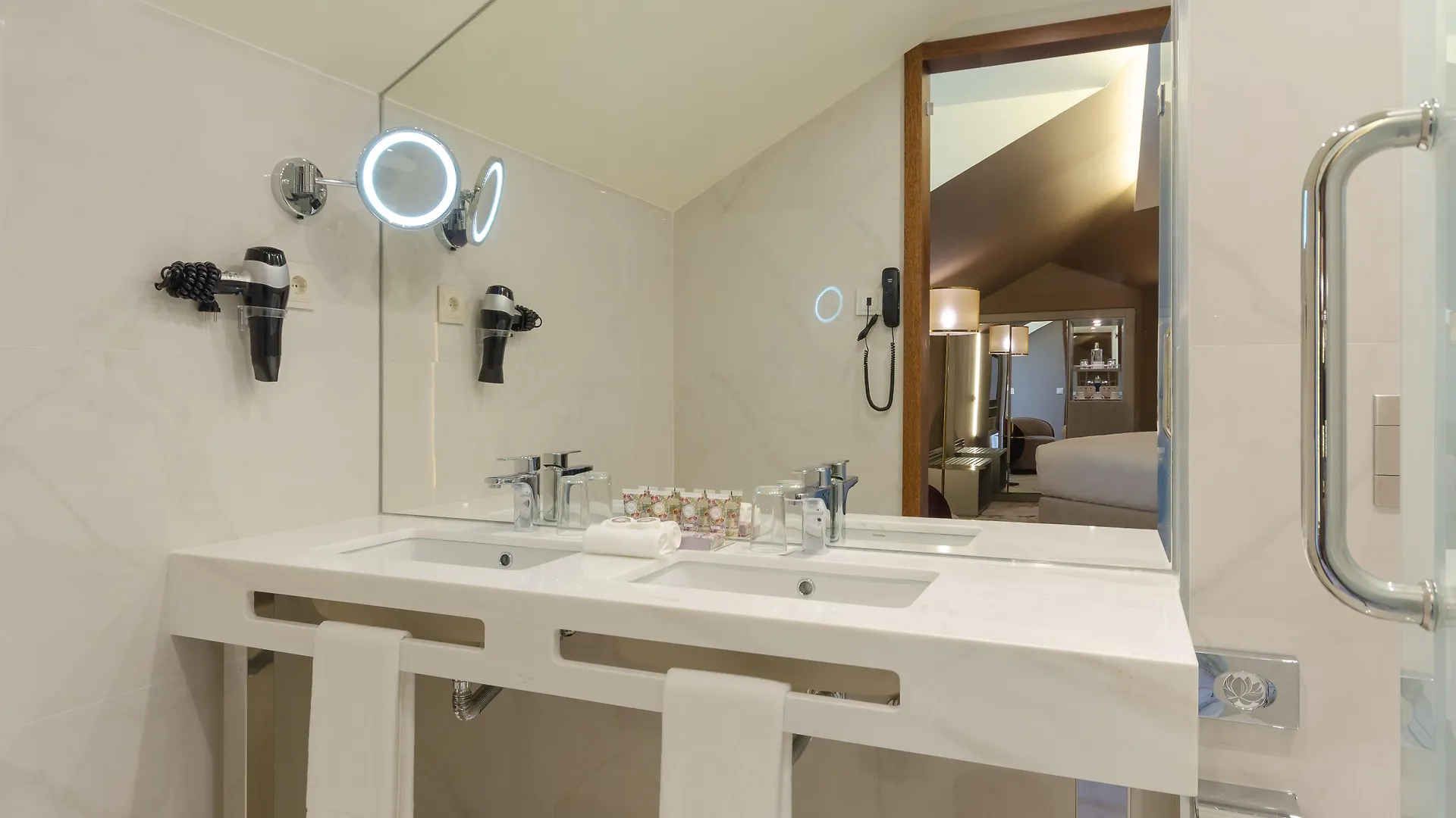 ליסבון Turim Boulevard Hotel (Adults Only) 5*,