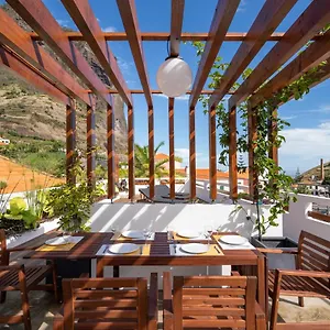 Madeira Surf Camp Porto Da Cruz